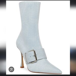 Steve Madden NWT light-wash denim Heeled Boots SIZE 6